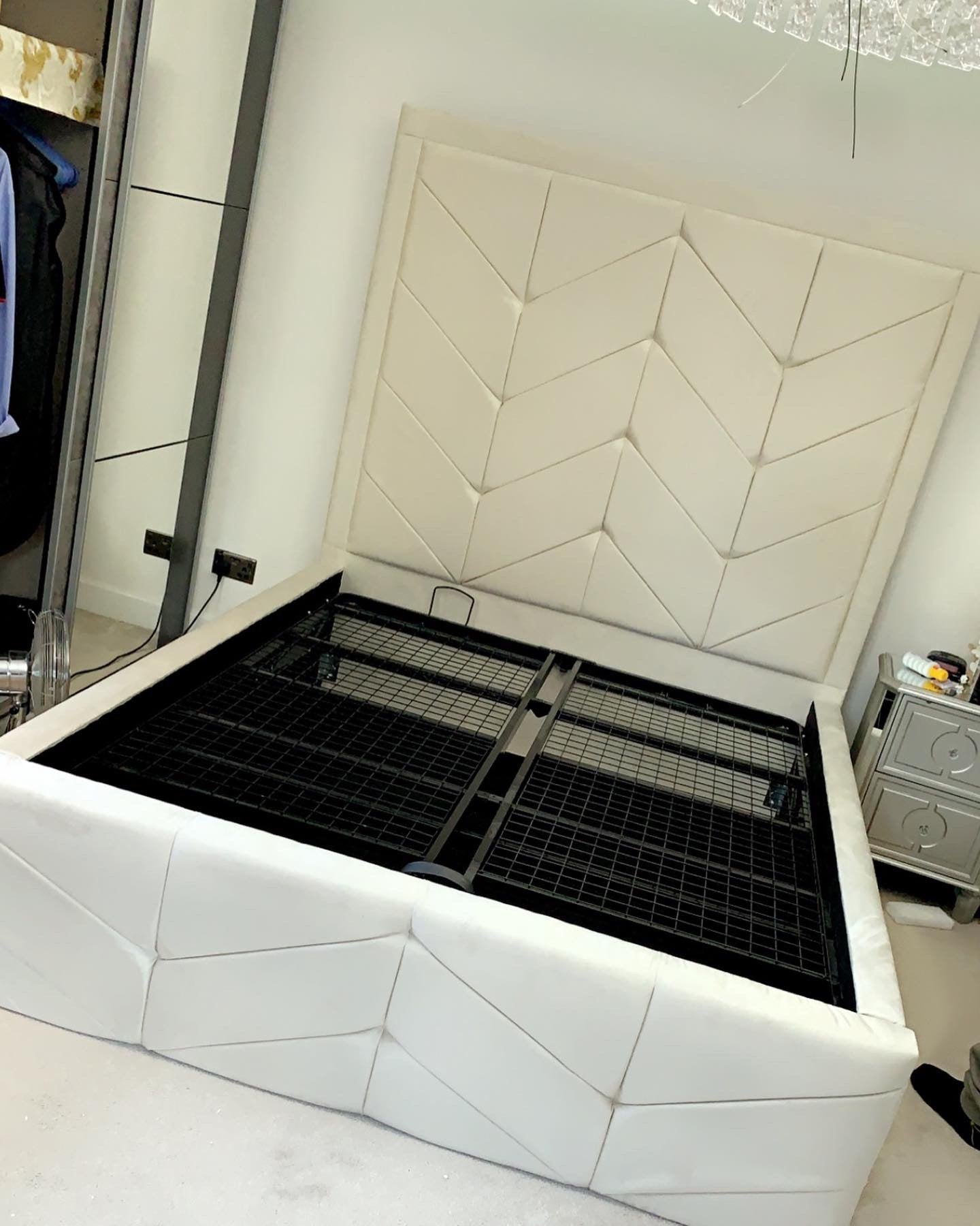 Zigzag UpholsteredBed Frame